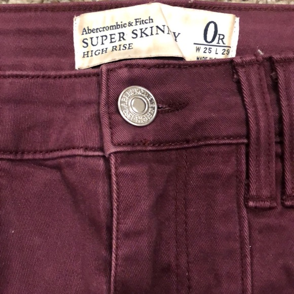 Abercrombie & Fitch maroon high rise jeans - Picture 3 of 4